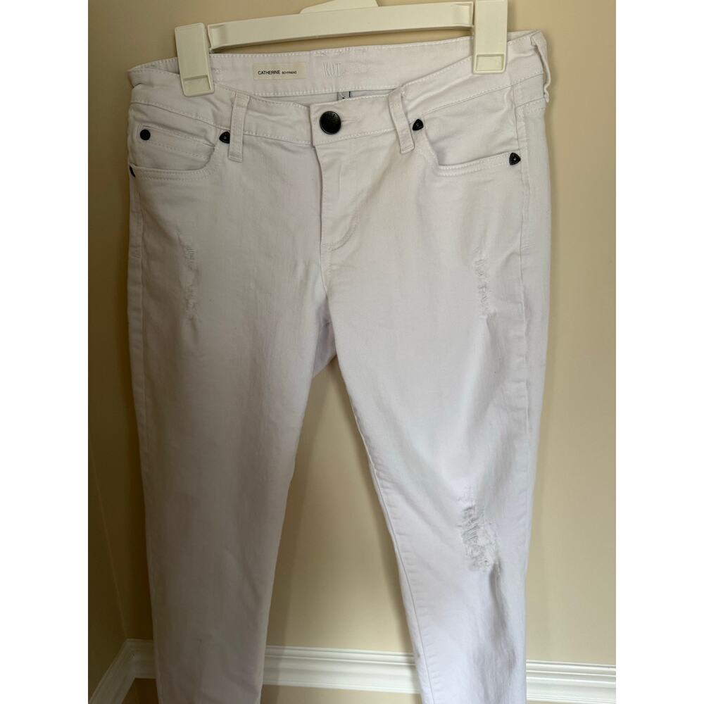 Kut from the Kloth White Catherine Boyfriend Jean Distressed Sz 4 Casual Denim - Picture 5 of 16